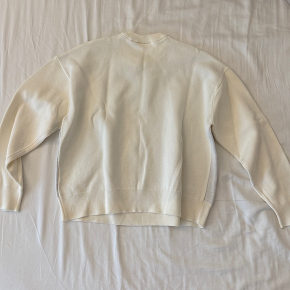 Carhartt WIP Cream Crewneck Sweater with Red & Black Floral Graphic - Picture 4 of 4